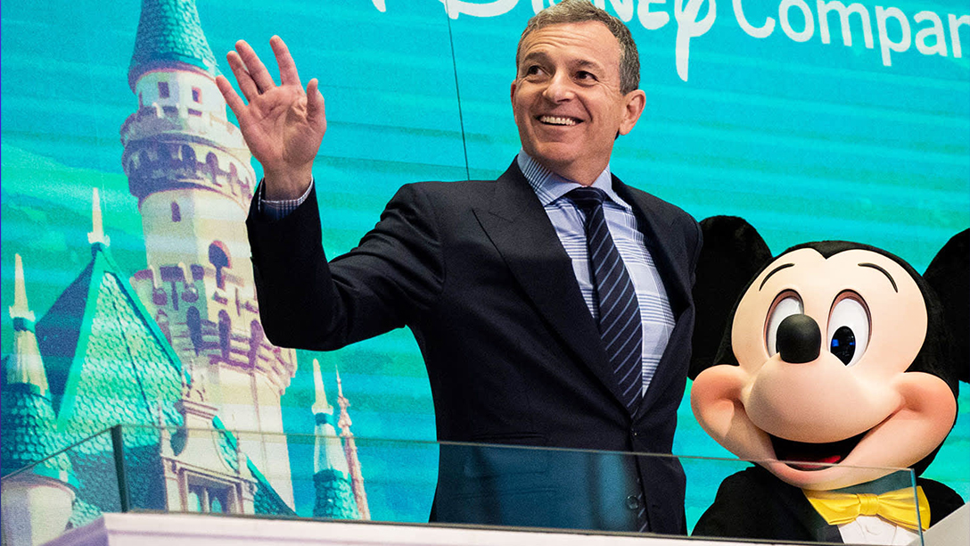 bob-iger-stapt-op-als-ceo-van-disney